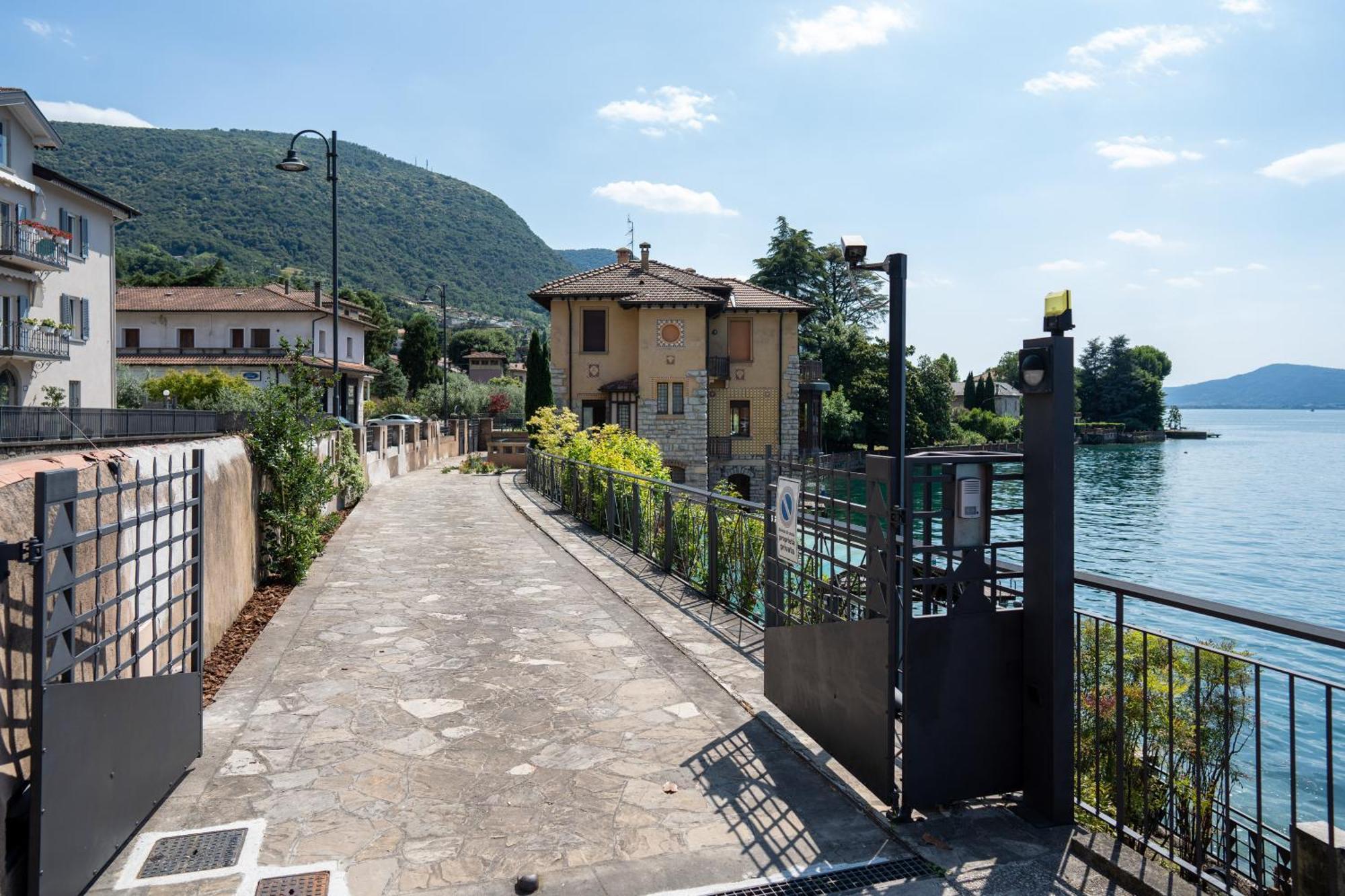 Villa Cecilia - Pieds Dans L'Eau Sulzano Extérieur photo